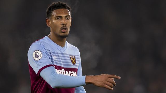  法兰克福前锋转会英超传闻遭俱乐部辟谣否认  